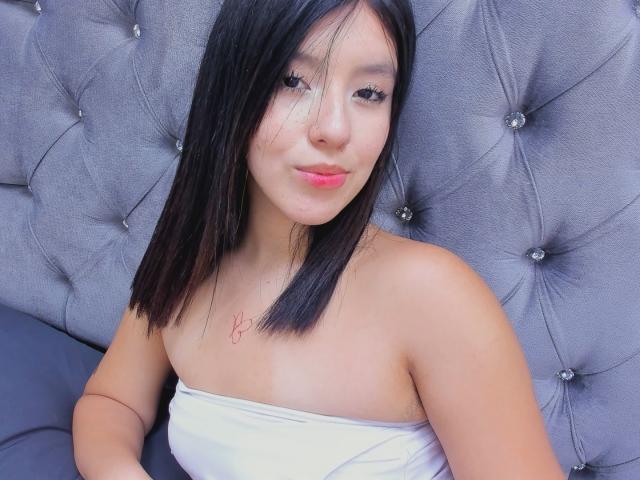 AdelleVelvet - Élő pornó és szexkamera - 29312963