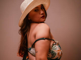 См. подробные сведения о модели LunaPleasure