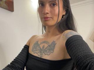 Obejrzyj kompletny profil NiaWhitee