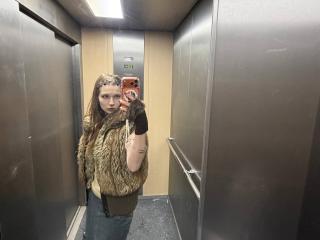 См. подробные сведения о модели FerminaHilmer