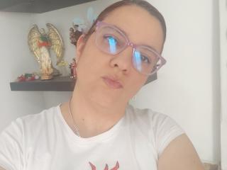 См. подробные сведения о модели AmeliaWilson