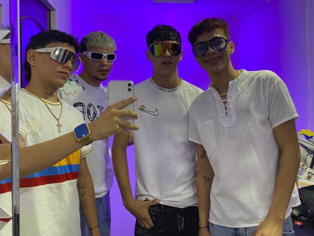 thebisexlife - Élő pornó és szexkamera - 29317304