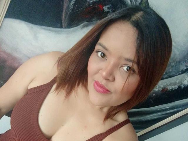 AlmaMonclair - Live porn &amp; sex cam - 29317475