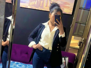 См. подробные сведения о модели SophieSonyas