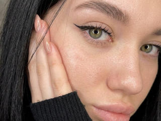 AlexaStrei'in detaylı sayfasını gör