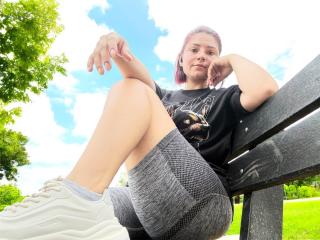 См. подробные сведения о модели KatherineToro