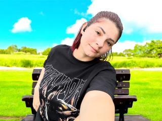 Lásd a KatherineToro teljes profilját