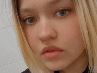 Lásd a KatharinaSexy teljes profilját