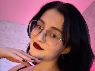 Lásd a MakedaRiedell teljes profilját