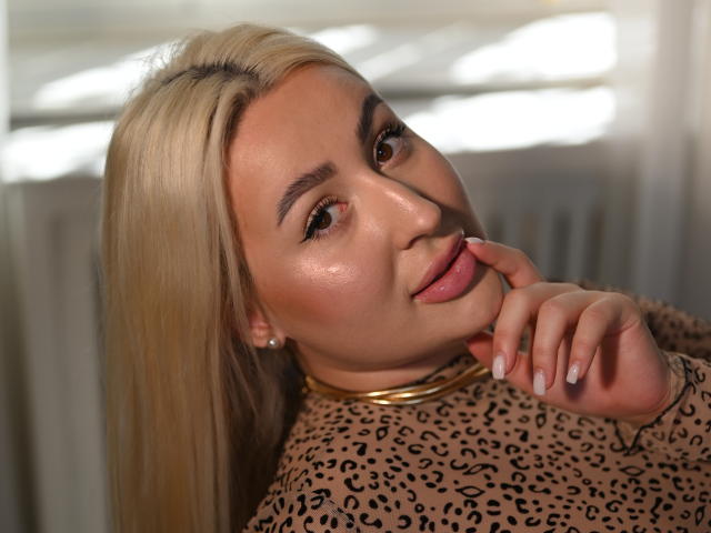 LiaBrazzerr - Live porn &amp; sex cam - 29320031