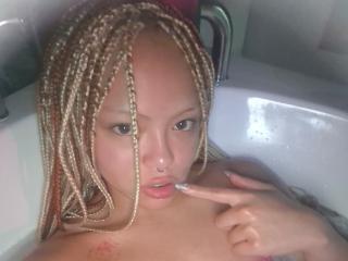 Lásd a KeiryGinger teljes profilját