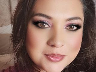 Lásd a PaulaAnd teljes profilját