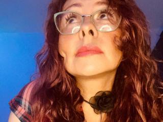 Lásd a MiaAmoretti teljes profilját