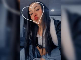 См. подробные сведения о модели AlexaAdams