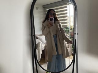 См. подробные сведения о модели GalaMalkova