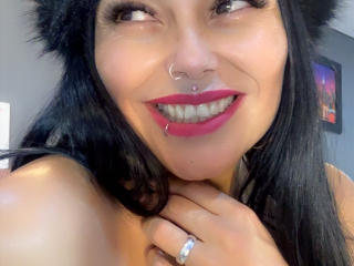 См. подробные сведения о модели CharlotteCrofort