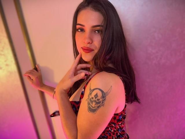 KatarinaNovak - Élő pornó és szexkamera - 29323628