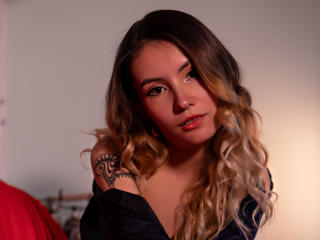 См. подробные сведения о модели LilaLaurent