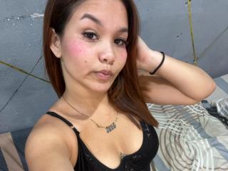 См. подробные сведения о модели EstefyChaud