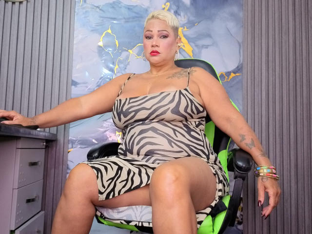 GianellaCox - сексуальная веб-камера в реальном времени - 29329904