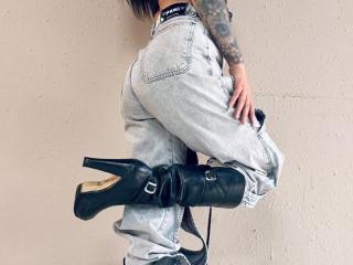 Ver la ficha detallada de NenaBlack