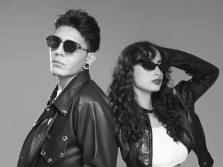 Ver la ficha detallada de AbrilAndJulian