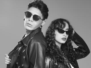 См. подробные сведения о модели AbrilAndJulian