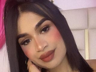 См. подробные сведения о модели SilvanaCastro