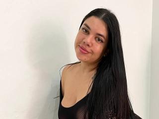 Yksityiskohtaiset tiedot mallista AndreaBusty