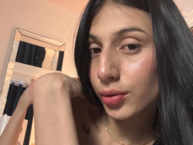 SophieBeaumont - Live porn &amp; sex cam - 29334728