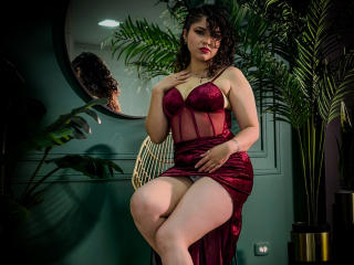 Yksityiskohtaiset tiedot mallista VioletteBlake