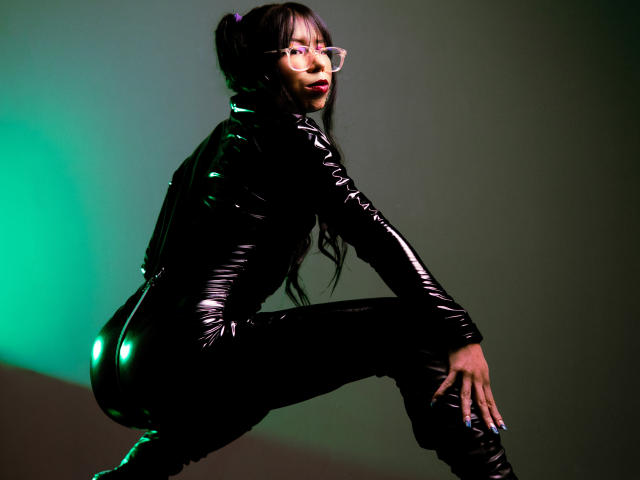 MiaDeLune - Live porn &amp; sex cam - 29335265