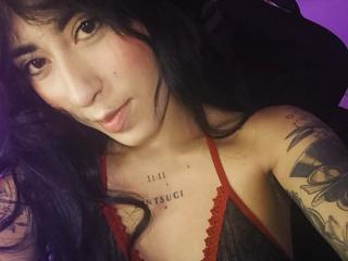 Yksityiskohtaiset tiedot mallista PeytonMorgan