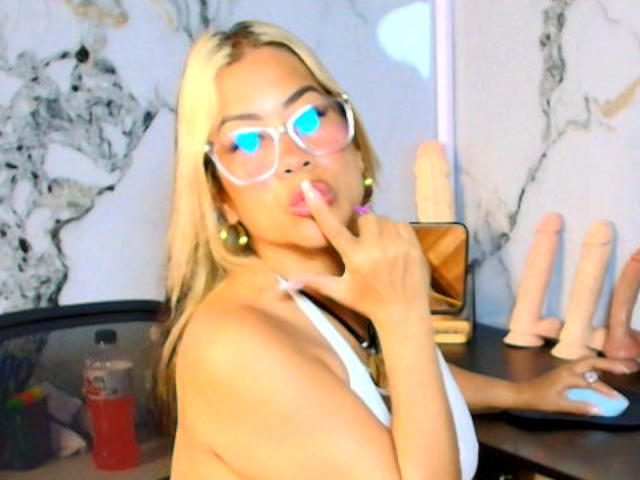 AlixLow - Sexe cam en vivo - 29335994