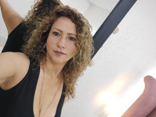 Yksityiskohtaiset tiedot mallista AlexaFireHot