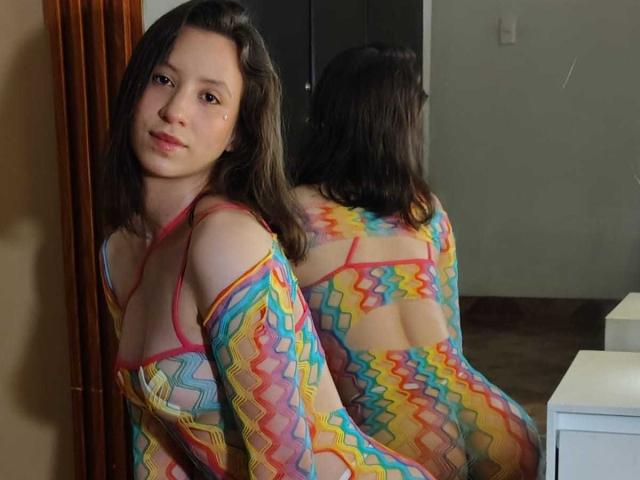 AdelinaKael - Live sexe cam - 29336705