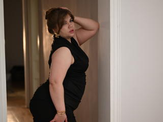 Ver la ficha detallada de AmellyWhite