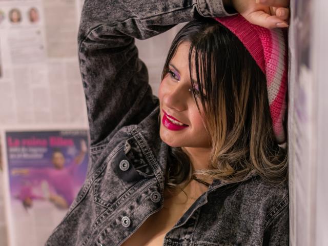 SheylaSpooner - Live porn &amp; sex cam - 29338292