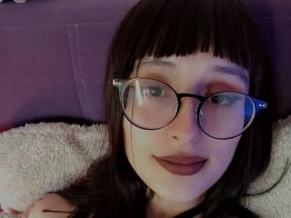 См. подробные сведения о модели TatsumiLee