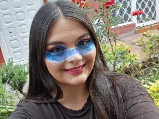 Yksityiskohtaiset tiedot mallista katherinLatin