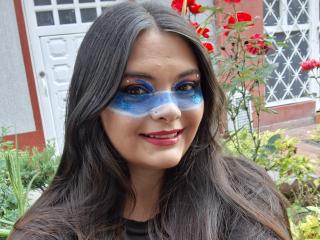 Yksityiskohtaiset tiedot mallista katherinLatin