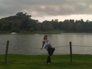 Yksityiskohtaiset tiedot mallista VioletXBloom