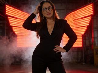 См. подробные сведения о модели MiaTentacion