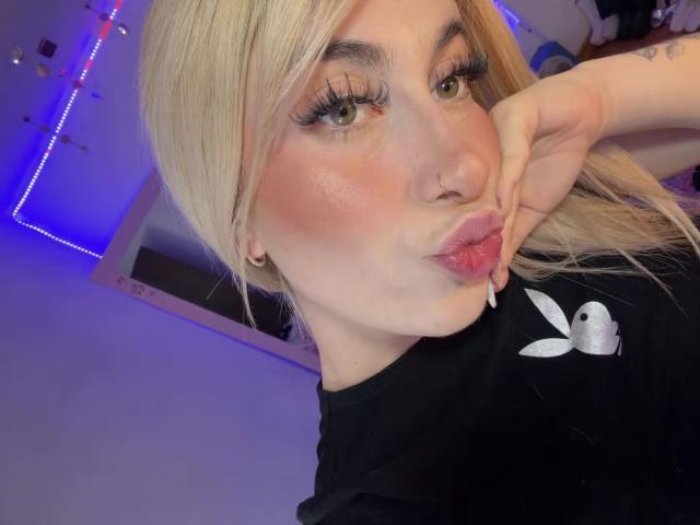 SammyViolet - Live porn &amp; sex cam - 29341691