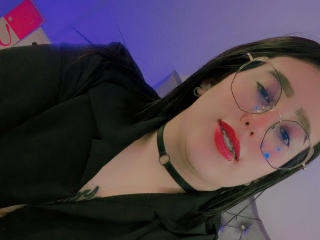 См. подробные сведения о модели NatalieHarris