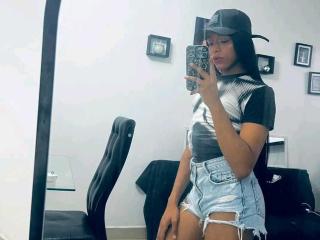 Yksityiskohtaiset tiedot mallista NashlaLonga