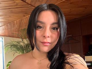 См. подробные сведения о модели EmaJames