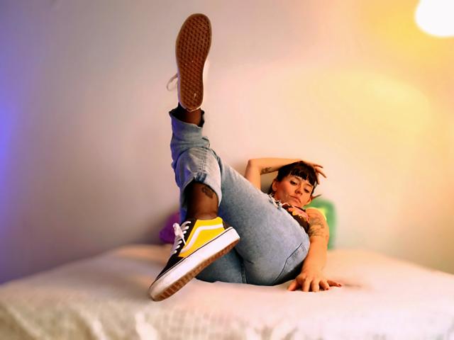 SaraleePoison - Live porn &amp; sex cam - 29344973