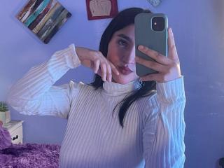 См. подробные сведения о модели YviTaylor