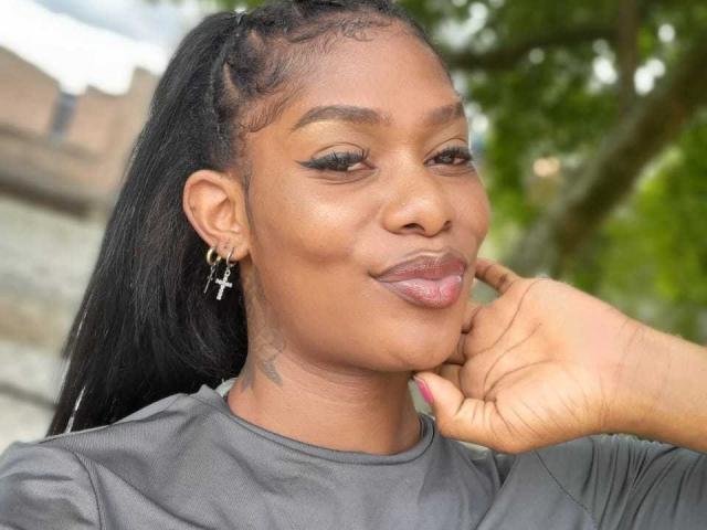 WarriorQueen - Élő pornó és szexkamera - 29348951